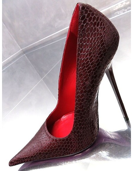 1969 Original Made in Italy High Heels Iconic Pointy Pumps Python Bordeaux