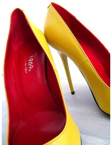 1969 Original Made in Italy All Leather High Heels Anouk Style Stiletto Pumps Yellow